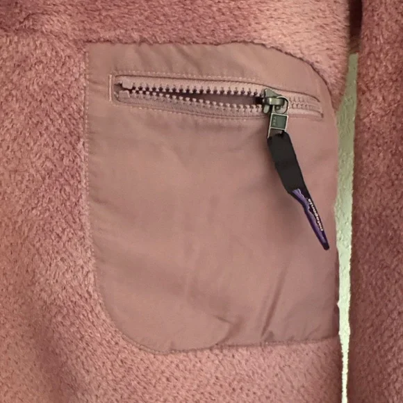 Patagonia Women's Mauve Zip-Up Sweater - Picture 3 of 4